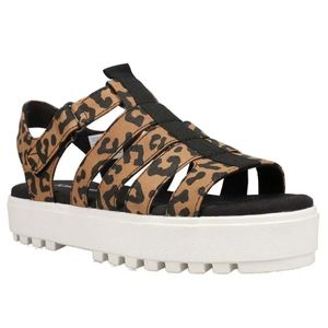 Tom's leopard sandals new in box sz 8.5 m fisherman lugs, leather and canvas